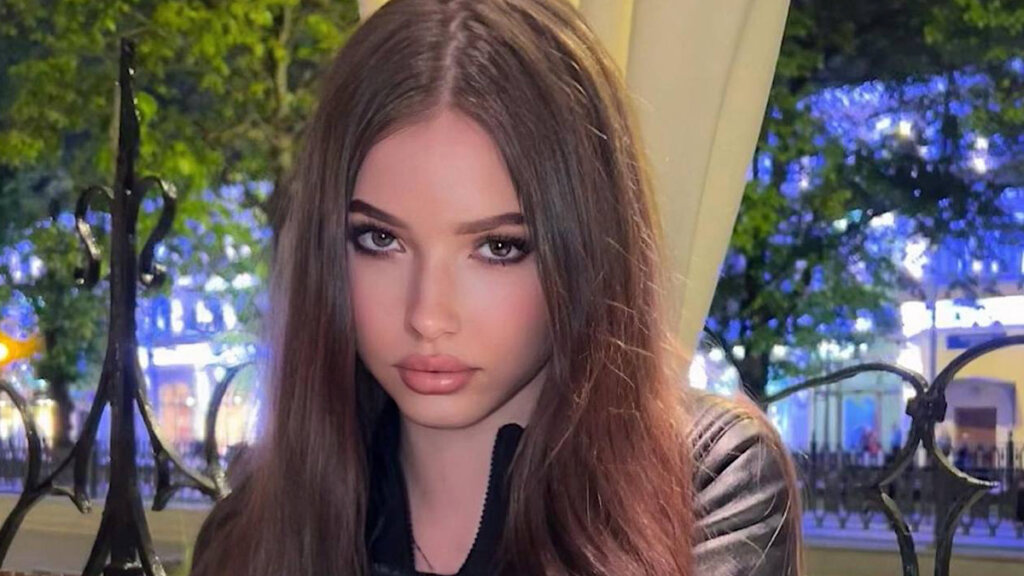 19-летняя беременная звезда «Ворониных» вышла замуж