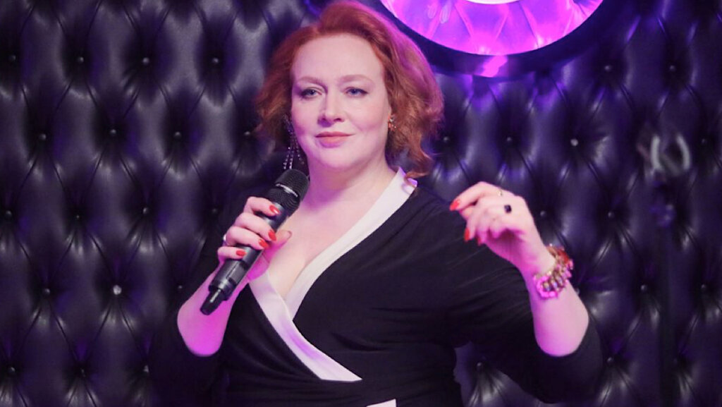 Оскандалившаяся Юлия Ауг тайно приезжает в Москву на заработки