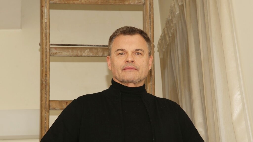 Евгений Дятлов не отходит от новой возлюбленной