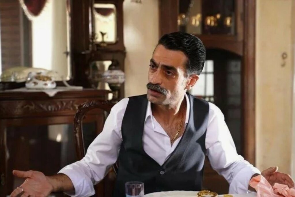 Казым-ага стал «Самым популярным актером сериала»