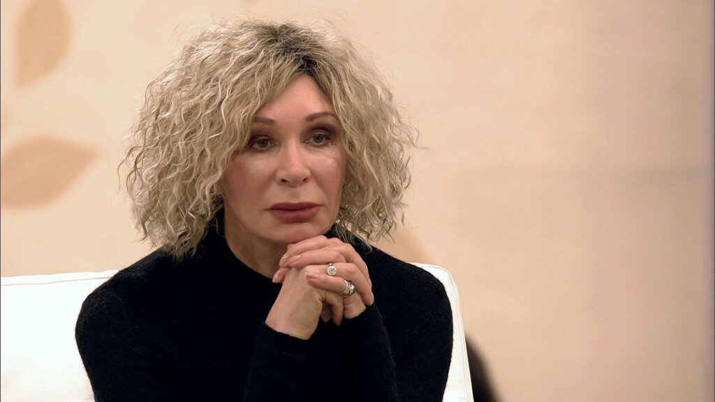 «Лицо резала»: как 76-летняя Татьяна Васильева бьется за красоту