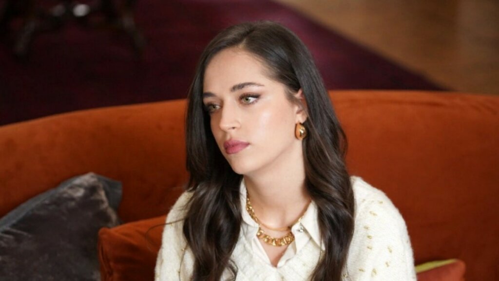 Бетюль Актель все же покидает каст «Зимородка»