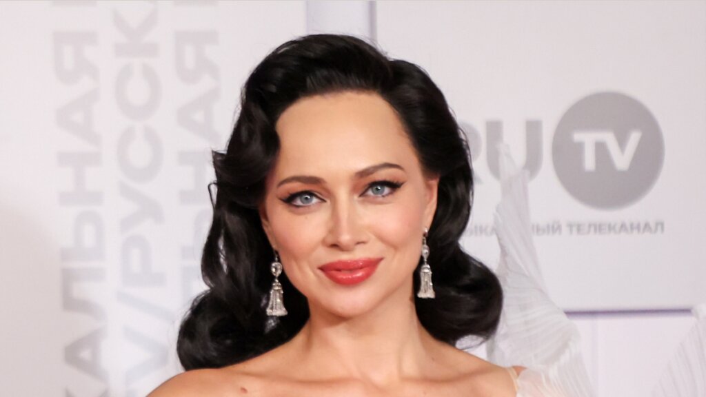 Настасья Самбурская обнародовала тяжелый диагноз: проходит терапию