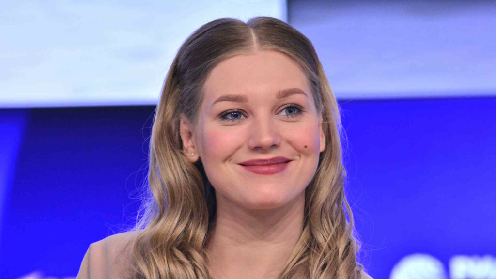 Асмус на Алтае: «Осматривала себя голой, выгибаясь в самых невероятных позах»