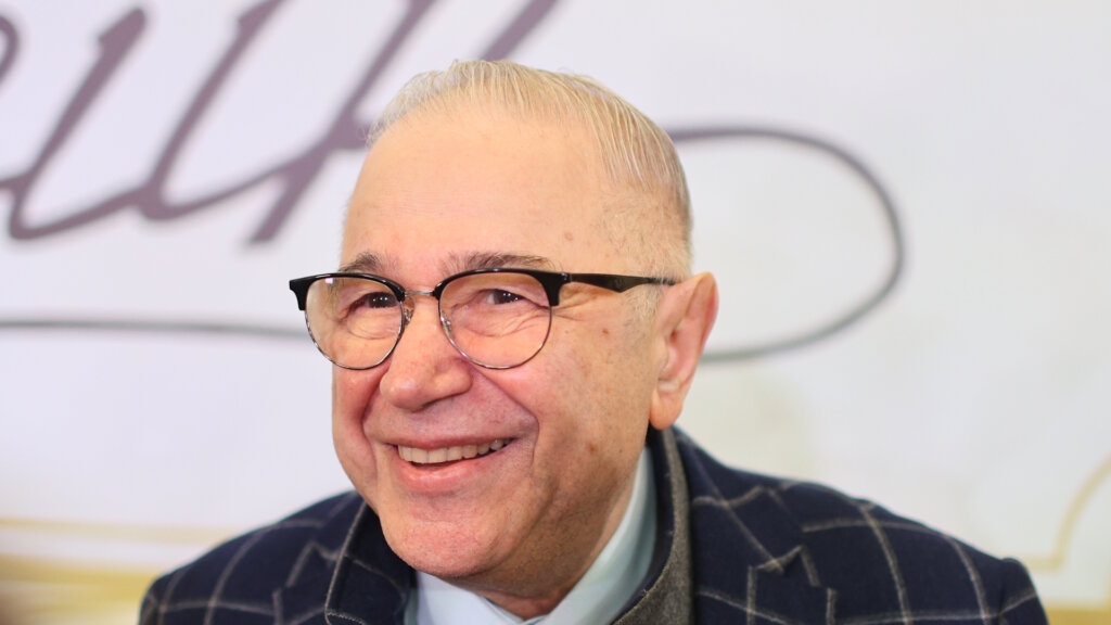 В семье Евгения Петросяна разразился грандиозный скандал: вот что случилось