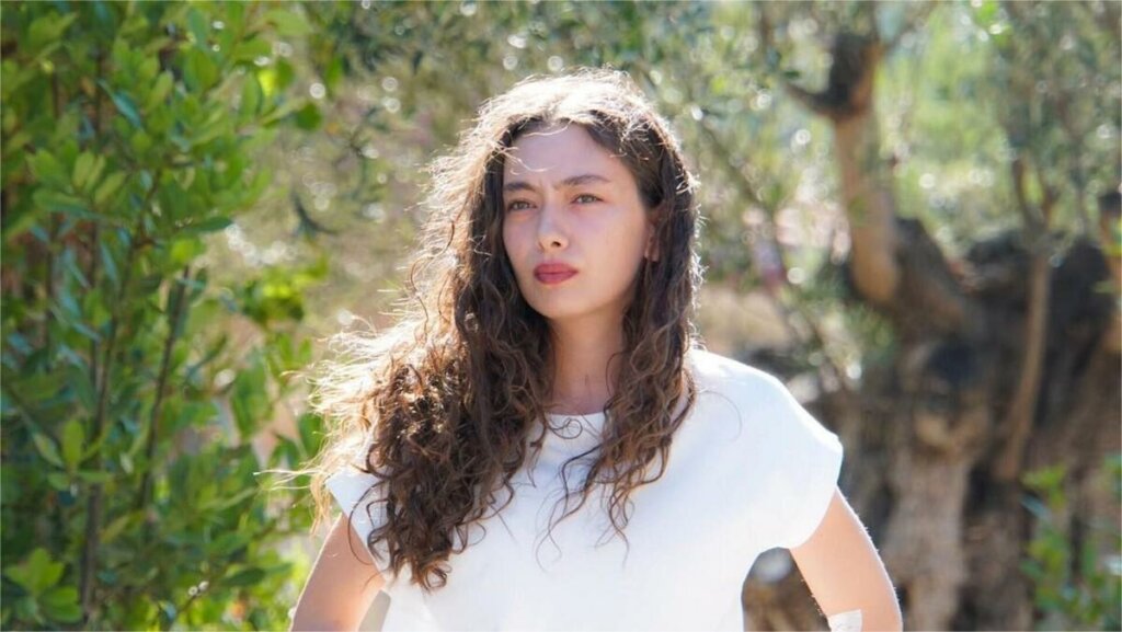 Неслихан Атагюль  опубликовала первое фото сына и раскрыла его имя