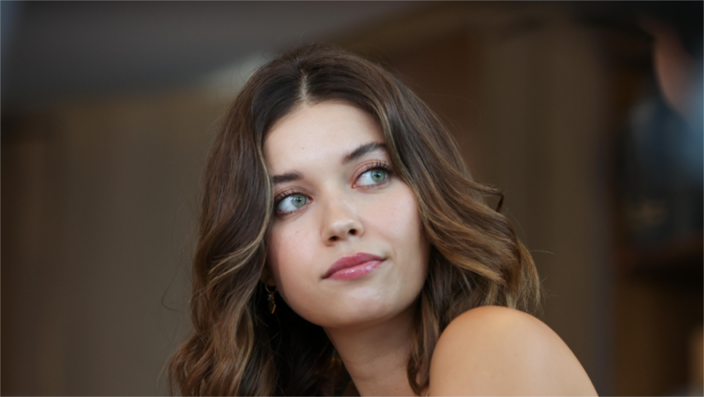 Звезда «Зимородка» Афра Сарачоглу сменила имидж и восхитила фанатов