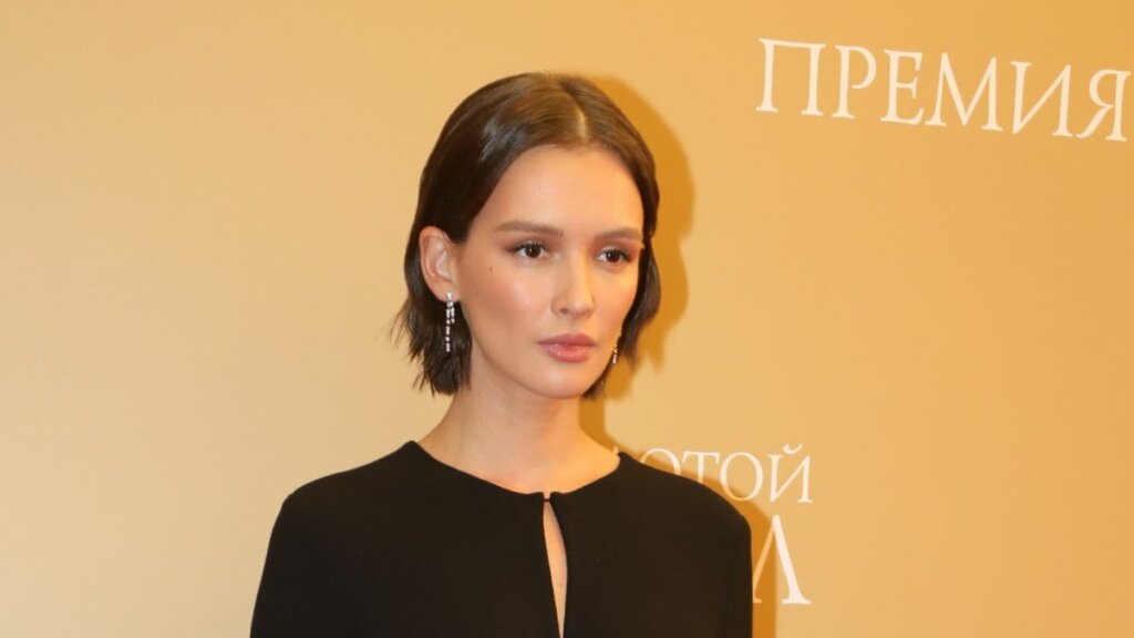 Паулина Андреева показала роскошное кольцо от Федора Бондарчука: актриса светилась от счастья