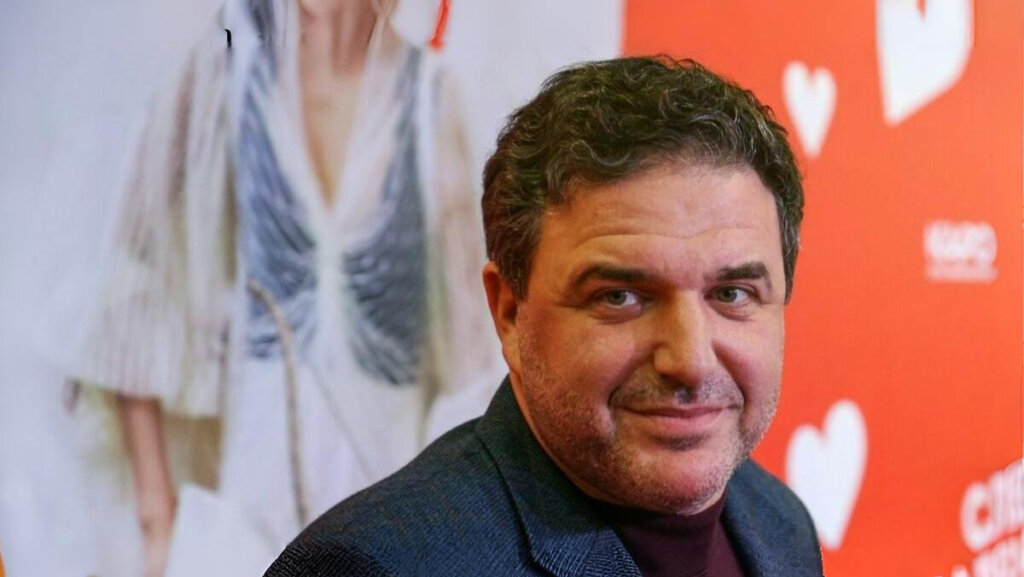 Располневший бывший муж Собчак показал молодую возлюбленную в бикини