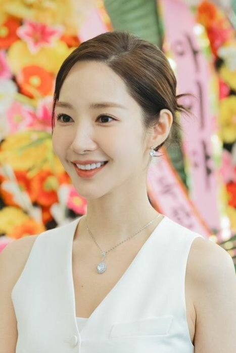 С девяти до шести