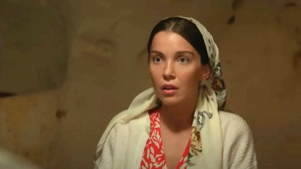 Пакизе и не только: Сразу пять героев могут покинуть турецкий сериал «Далекий город»