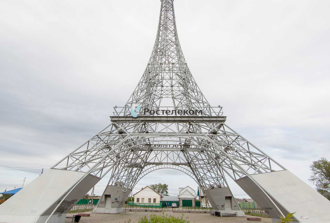 эйфелева башня в селе париж челябинская область