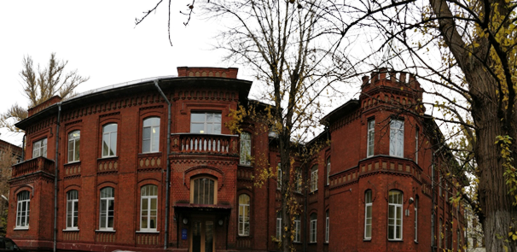 Академическая поликлиника на Воронцовом поле