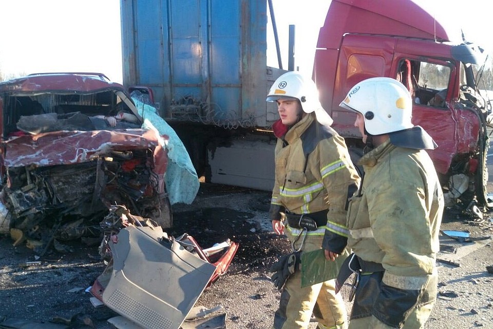 В Вологодском районе водитель Тойоты погиб, врезавшись в Фольксваген В Вологодском районе водитель Тойоты погиб, врезавшись в Фольксваген