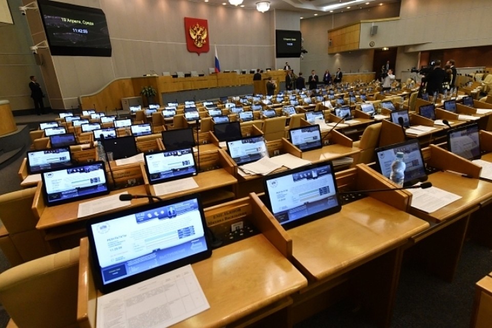 Комитет Госдумы поддержал перераспределение акцизов на крепкий алкоголь и нефтепродукты