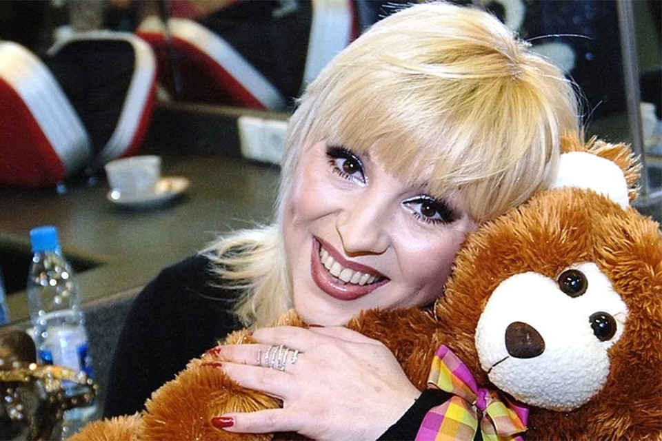 "Как принцесса": Валентину Легкоступову кремировали в любимом платье