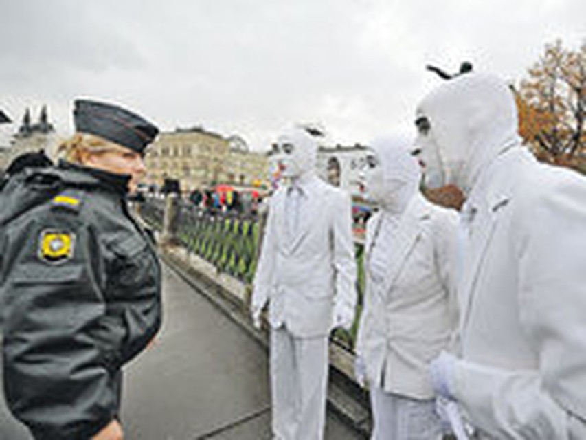 Доклад генералу полиции при встрече 6034