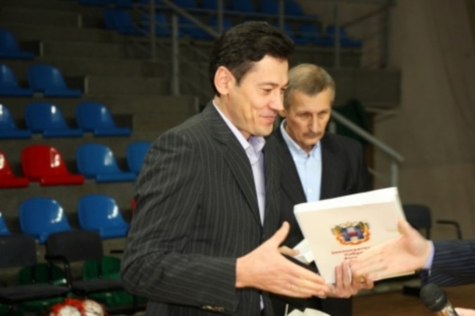 Министерство физической культуры и спорта ростовской области. Министр культуры и спорта Ростовской области. Юрий Балахнин ДГТУ. Юрий Балахнин министр спорта Ростовской области. Министр по физической культуре и спорту Ростовской области.