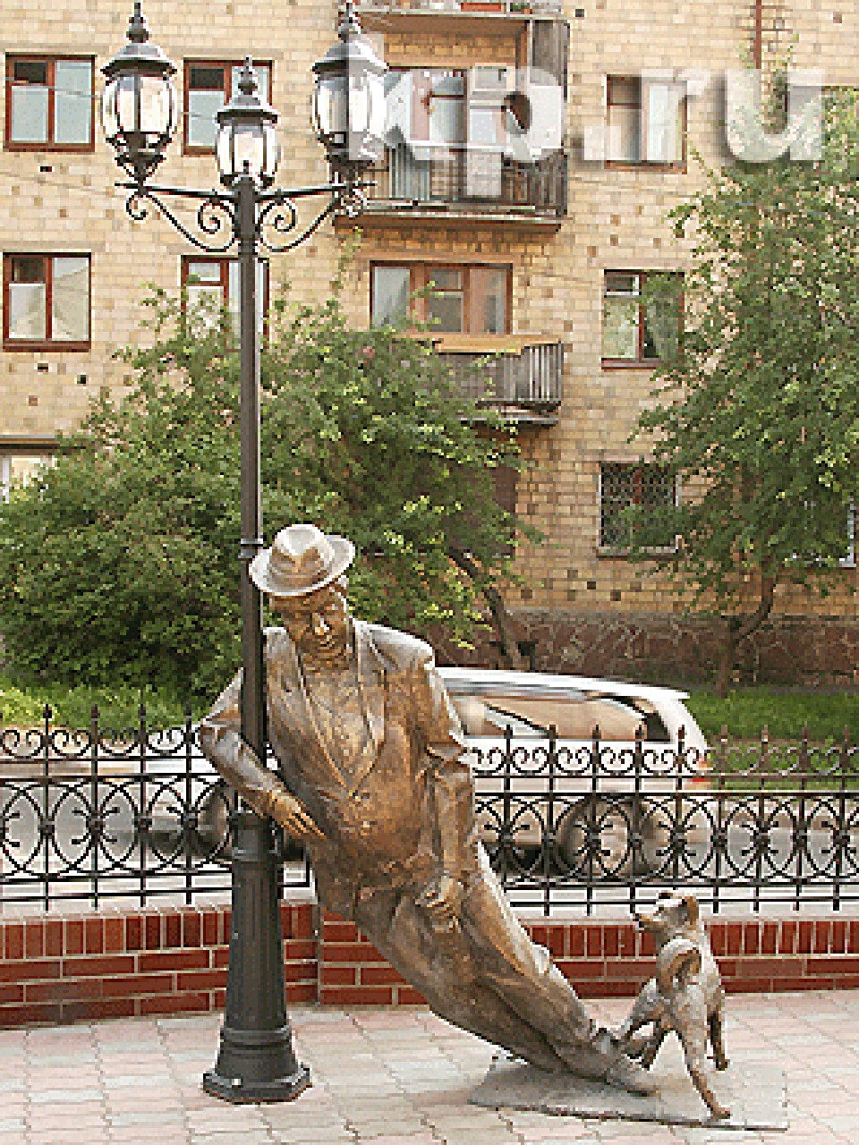 памятник пьяному ельцину в екатеринбурге. памятник пьяному ельцину в екатеринбурге. памятник ельцину алкашу в екатеринбурге. памятник пьянице в красноярске. скульптура “дядя вася – пьяница”.