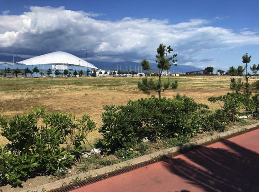 Поэтапный выход курортной отрасли из ограничительного периода обсудили на заседании краевого оперативного штаба. Фото: @ann_image77