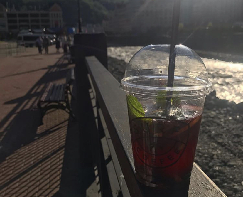 Туристы смогут находиться только на территории санаториев. Фото: @ann_image77