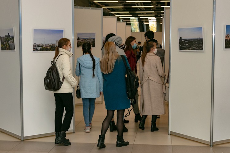 Первыми фотоработы оценили будущие архитекторы