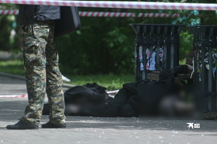 Мужчина убил собутыльников в парке на улице Челюскинцев