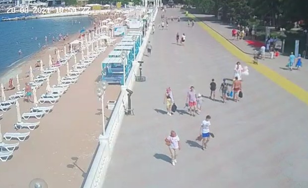 А вот так выглядит набережная Геленджика.