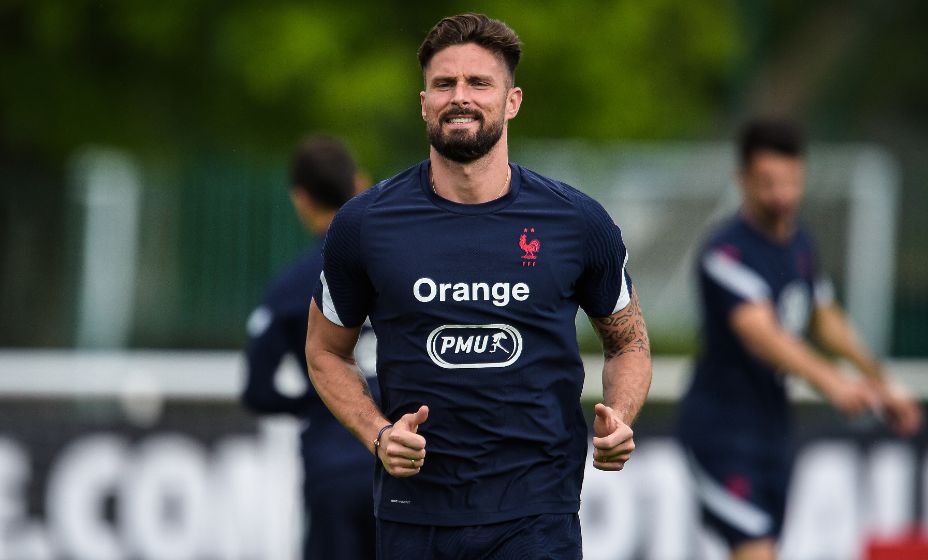 Нападающий сборной Франции Оливье Жиру рад видеть Бензема в команде. Фото: Global Look Press.