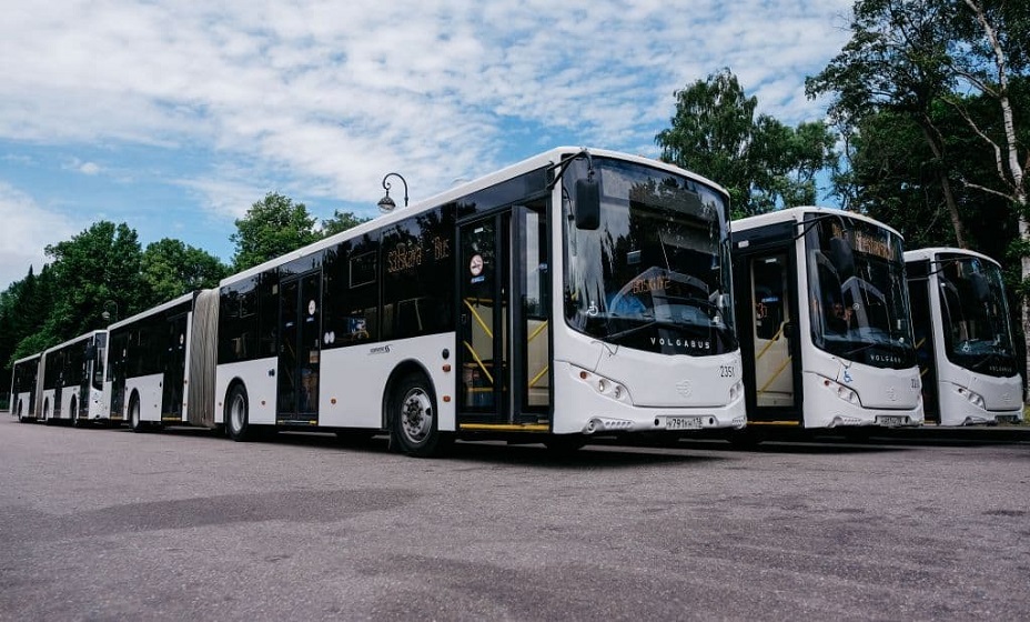 В Петербурге запустили движение шаттлов. Фото: 
