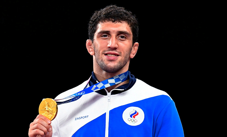 Российский вольник Заурбек Сидаков стал олимпийским чемпионом Игр в весовой категории до 74 кг. Фото: Reuters