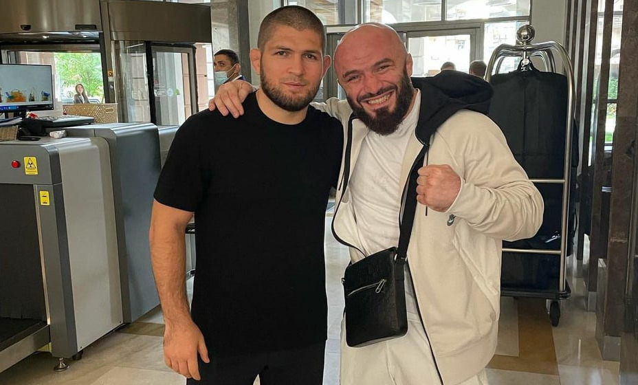 Магомед Исмаилов - один из самых медийных бойцов в стране. Его поддерживает даже Хабиб Нурмагомедов. Фото: Instagram Хабиба Нурмагомедова