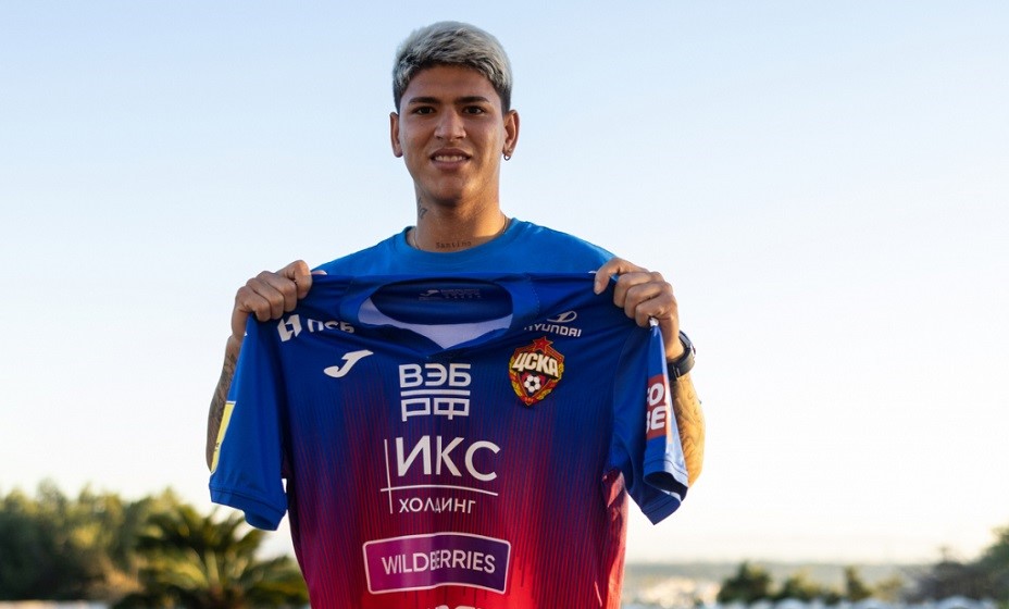 Армеец Карраскаль способен доставить неприятности любому защитнику. Фото: ПФК ЦСКА