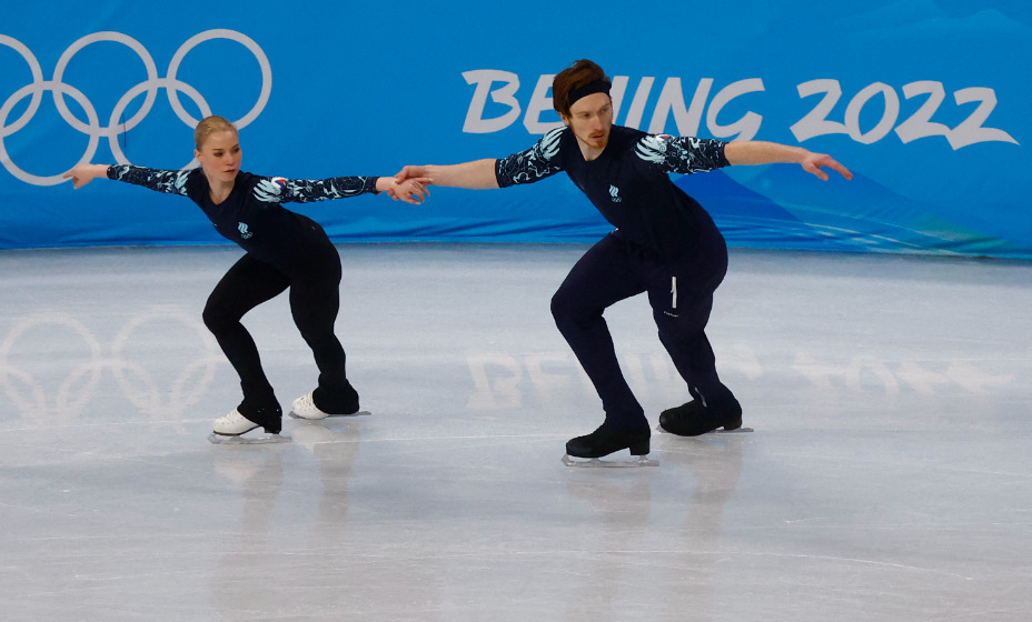 Евгения Тарасова и Владимир Морозов проводят тренировку в преддверии старта на Олимпиаде. Фото: Reuters