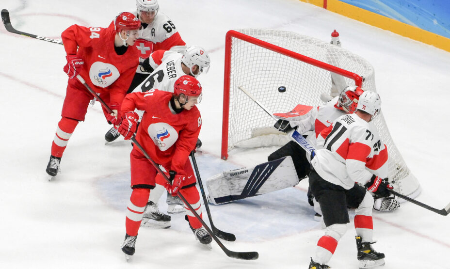 Сборная России и Швейцарии по хоккею