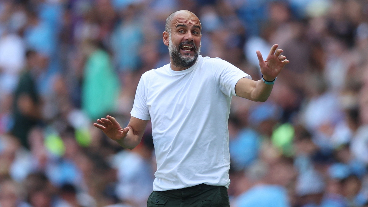 Хосеп Гвардиола готов задержаться в Манчестере еще на два года. Фото: REUTERS