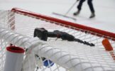 Три американские хоккеистки довели одноклубницу до самоубийства