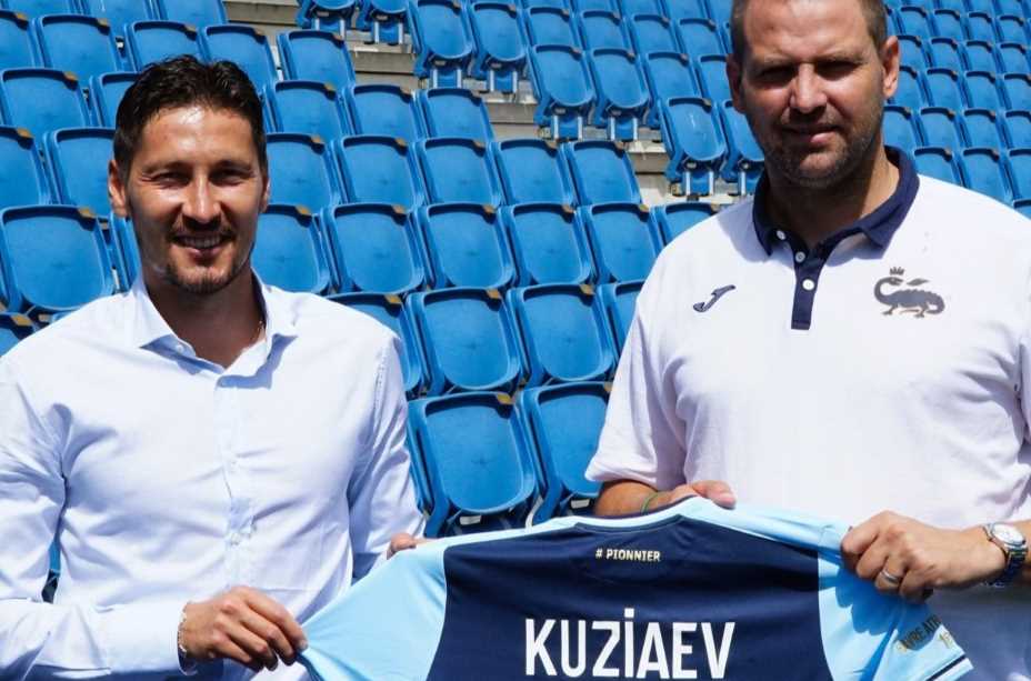 Далер Кузяев заключил контракт с «Гавром» до 2025 года. Фото: Соцсети «Гавра»