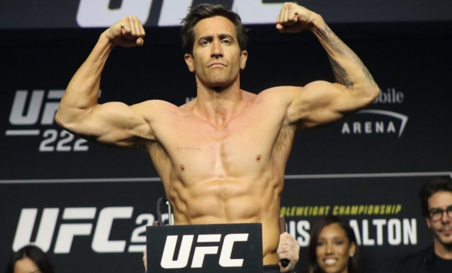 На взвешивании в ММА Джейк Джилленхол сошел за своего. Фото: соцсети 