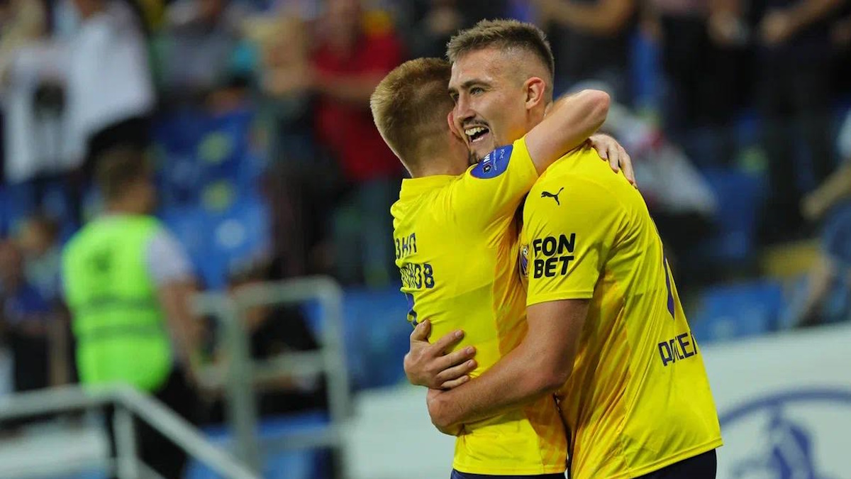 Егор Голенков дважды забил, но не помог