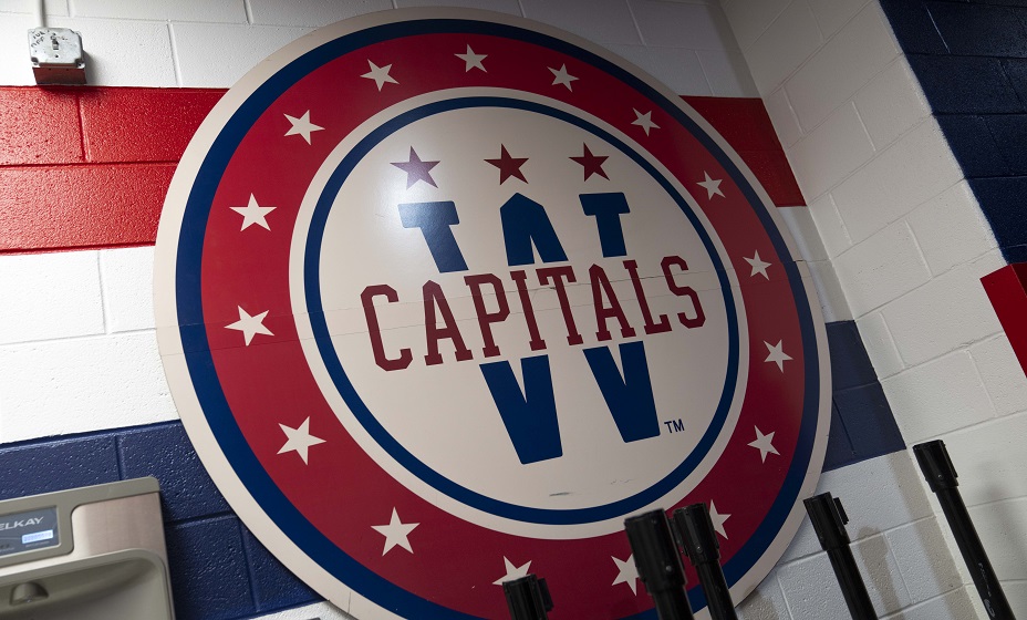 ХК «Вашингтон» подписал лучшего снайпера NCAA Леонарда и защитника Гуччиарди. Фото: Global Look Press