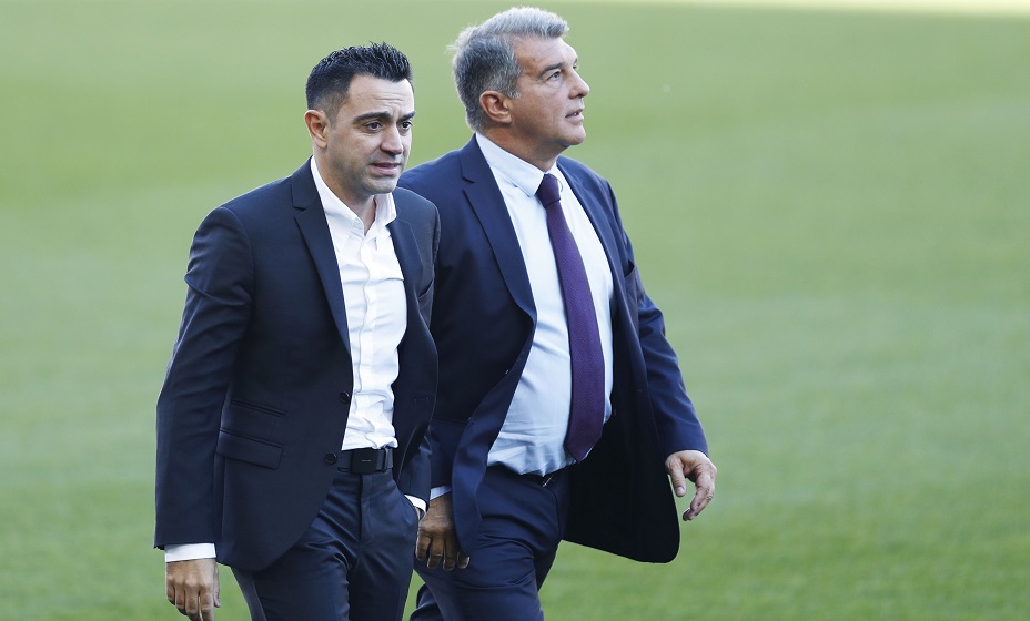 Лапорта не смог отговорить Хави от ухода из «Барселоны». Фото: Global Look Press