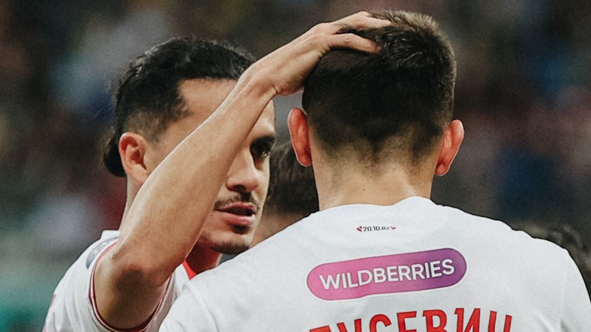 Медина был активен в игре против 