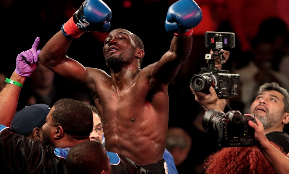 Боксер Кроуфорд лишен пояса WBC за неуплату комиссии с 50-миллионного гонорара. Фото: Global Look Press