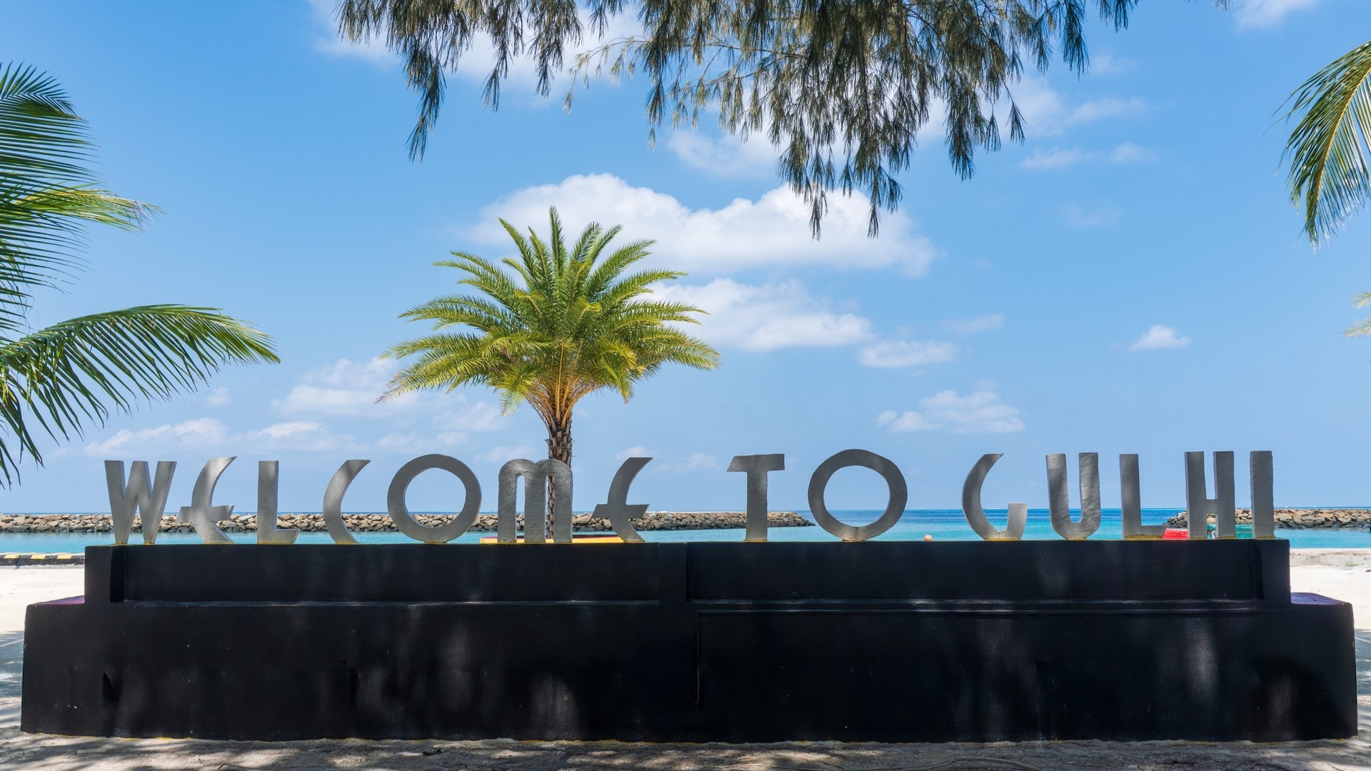 Бикини-Бич на Гулхи, атолл Южный Мале.