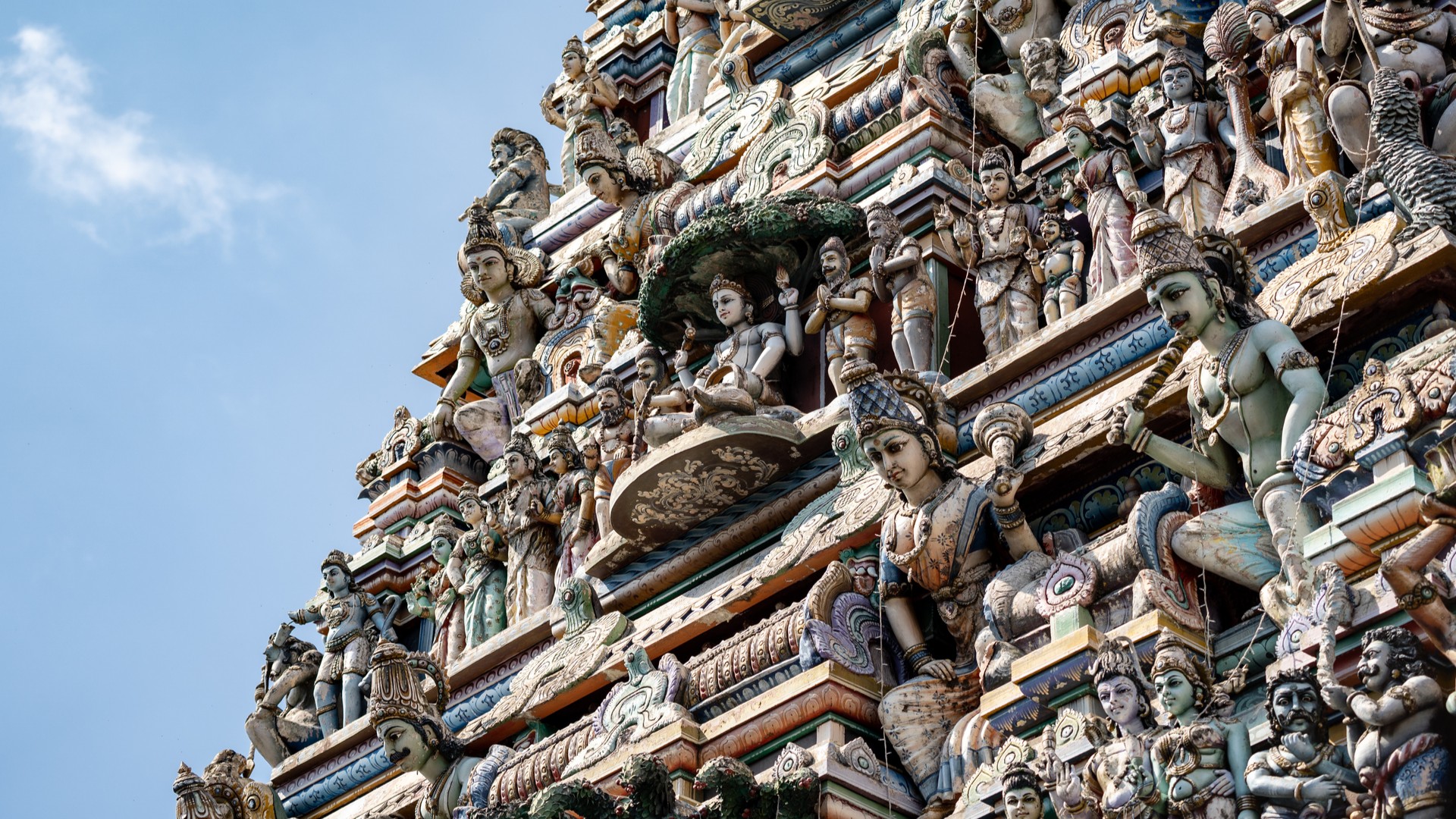 Детальный вид храма Шри Кейлавасанатхам Свами Девасханам Ковил, Коломбо.