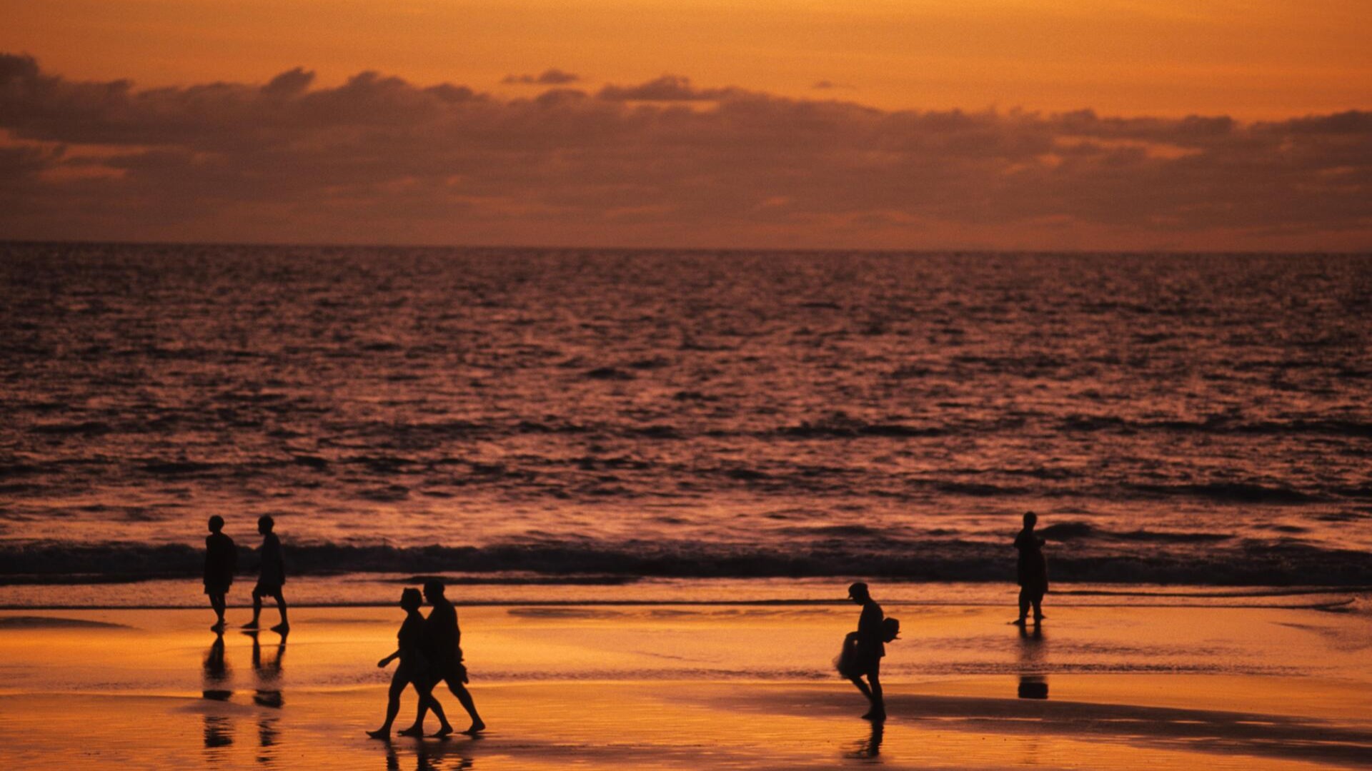 Пляж Семиньяк на закате, Бали.