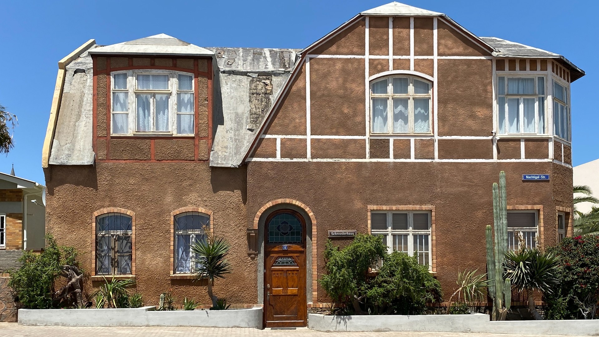 Гостевой дом с собственной кухней в Людерице.